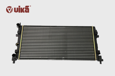 Do automotive radiator and antifreeze tank refer to the same device?