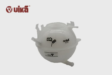 如何判断汽车副水壶是否故障？