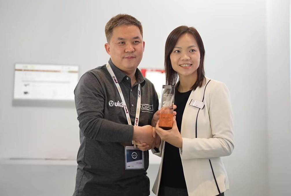 天德勤荣获2024年上海法兰克福汽配展卓越贡献奖